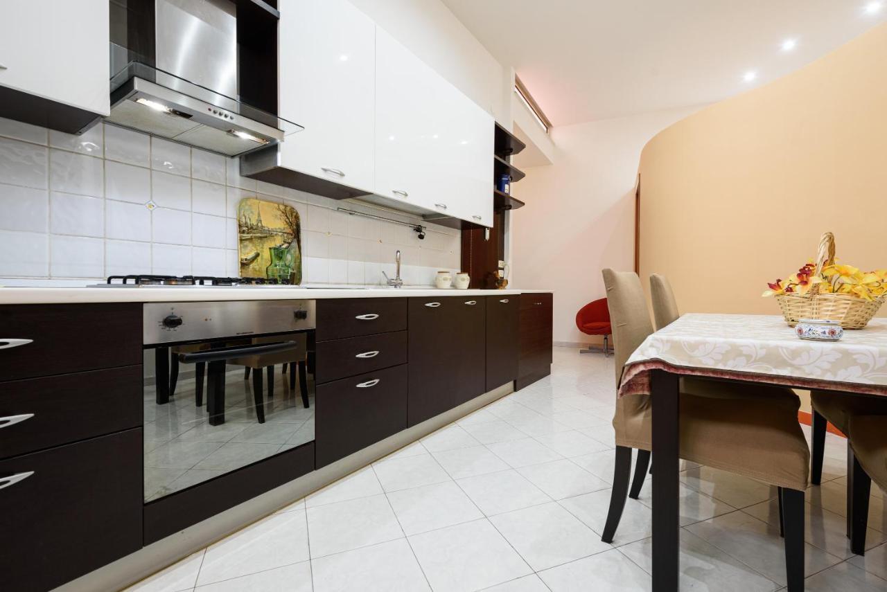 Via Avvocata 25 Apartman Nápoly Kültér fotó