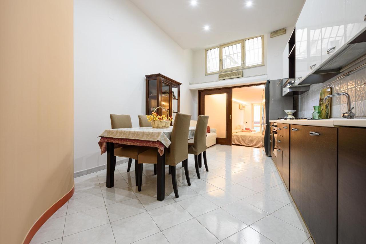 Via Avvocata 25 Apartman Nápoly Kültér fotó